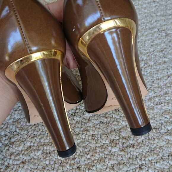 Jimmy Choo MOCHA BROWN WITH GOLD tone heels size 37 - Picture 7 of 11